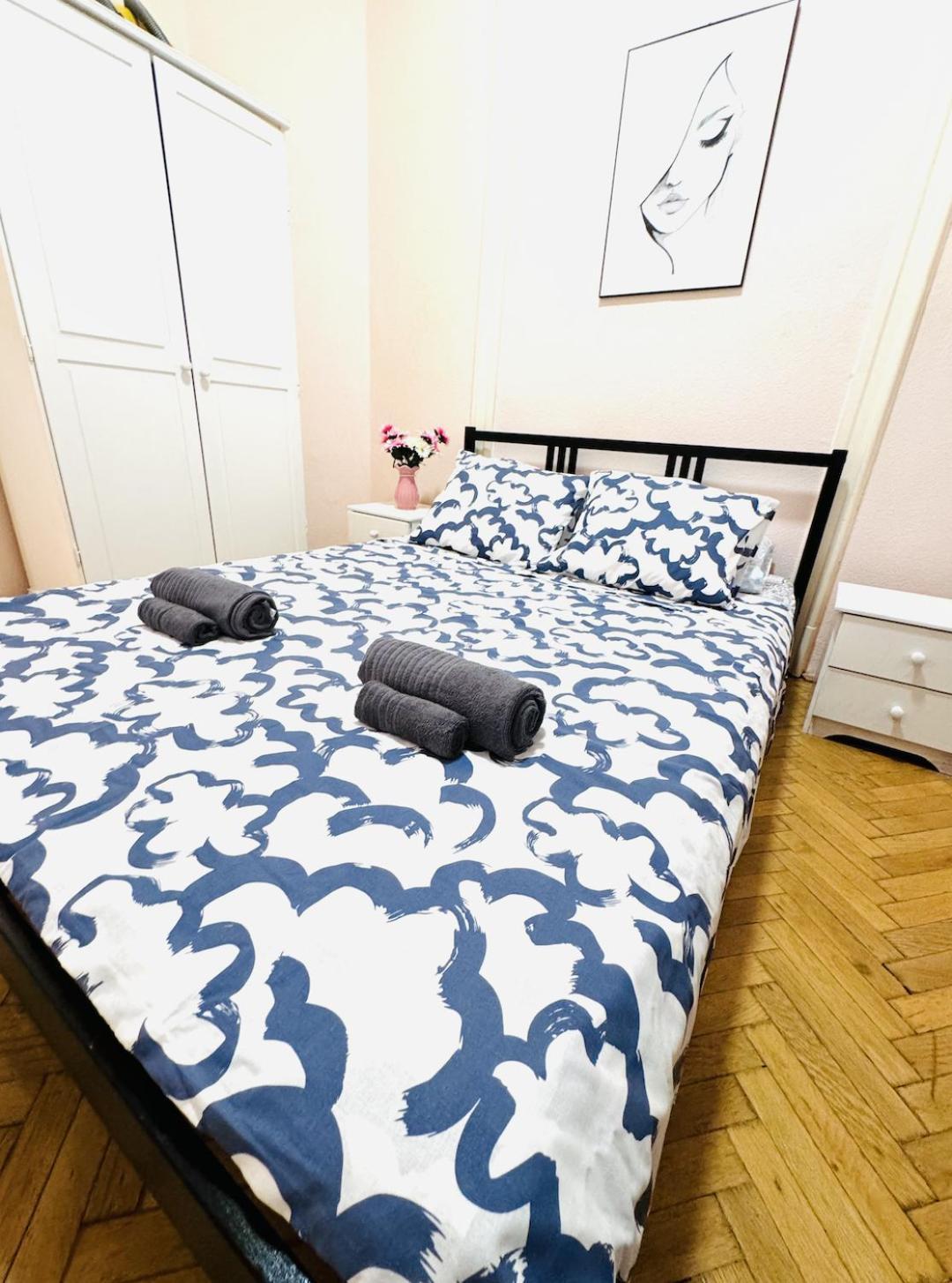 Y Station Private Apartment Budapest